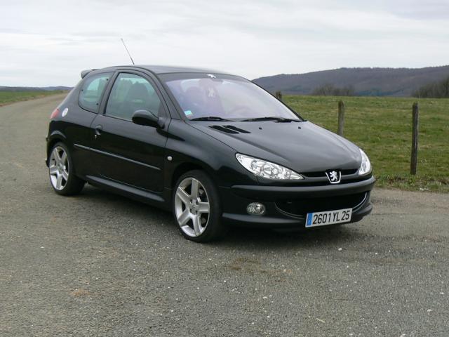 http://www.forum-peugeot.com/Forum/mesimages/22136/photo 206 060.jpg
